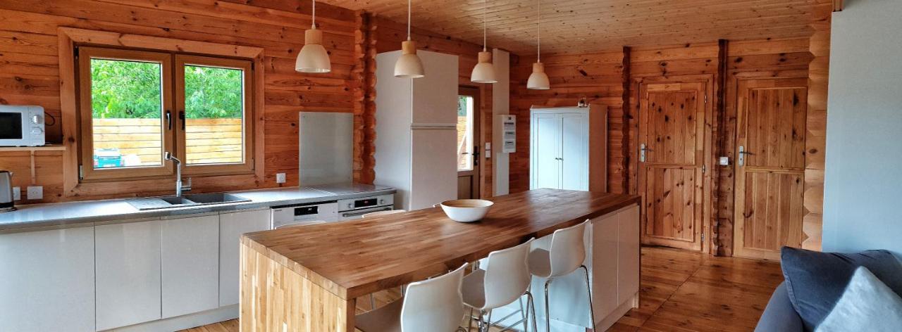 Le Chalet Jacuzzi Et Detente 4 Etoiles Bagnères-de-Bigorre Εξωτερικό φωτογραφία