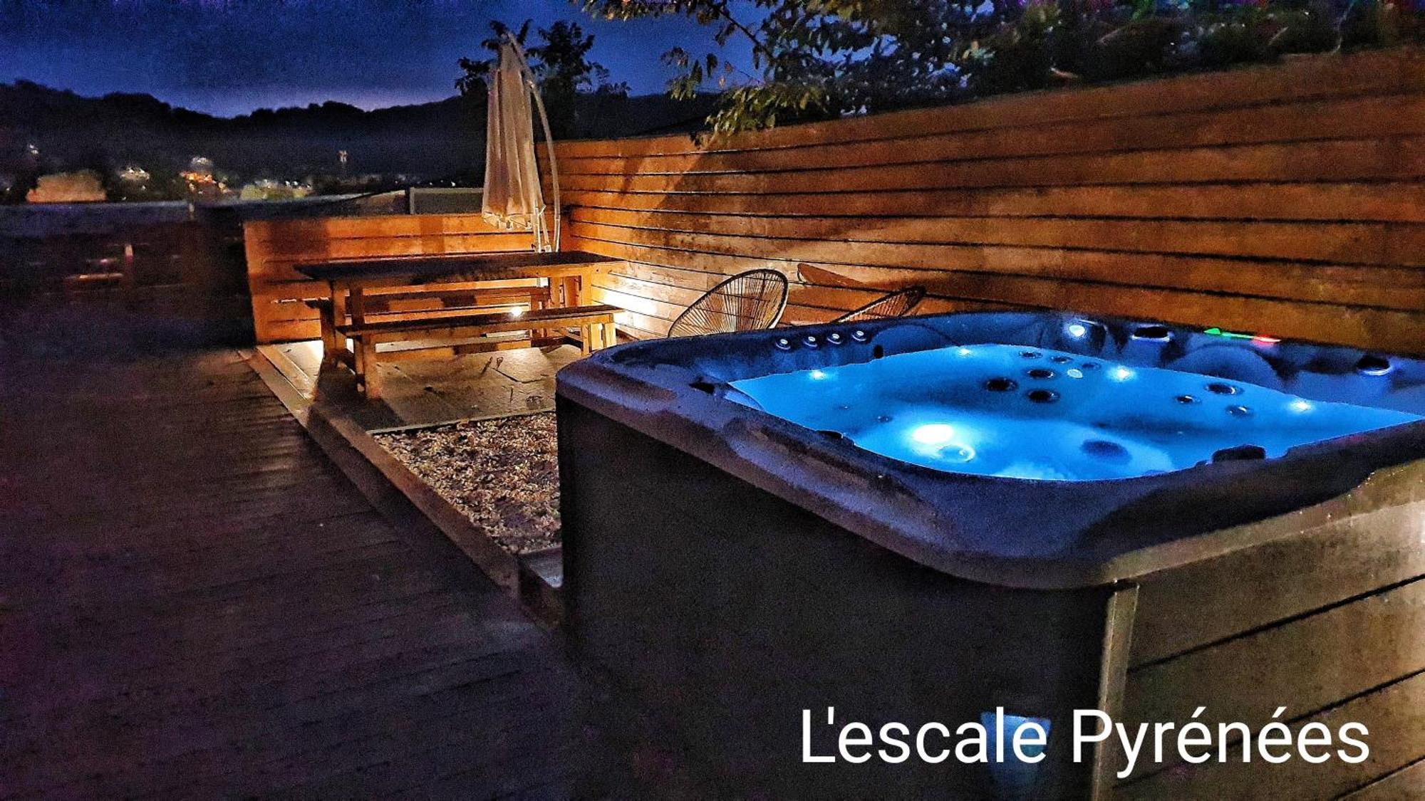 Le Chalet Jacuzzi Et Detente 4 Etoiles Bagnères-de-Bigorre Εξωτερικό φωτογραφία